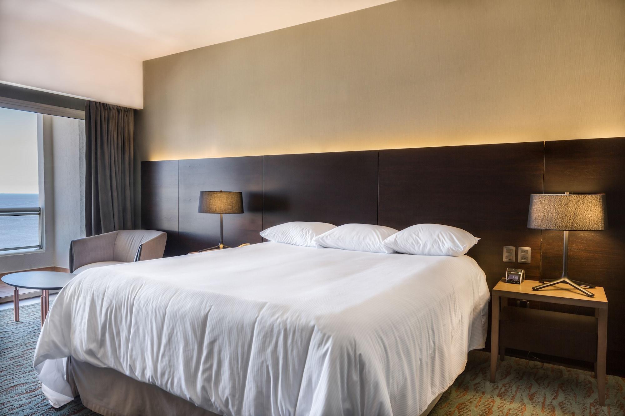享受普恩塔德尔埃斯特酒店 埃斯特角城 外观 照片 A room at the hotel