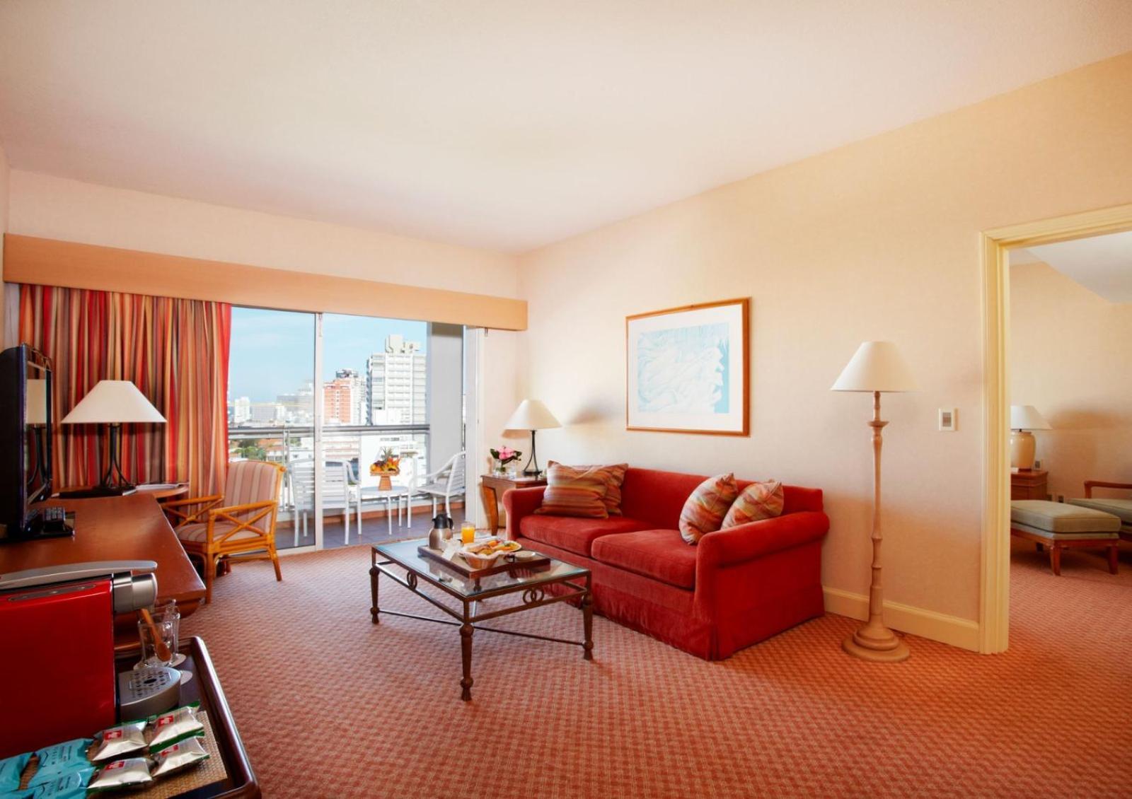 享受普恩塔德尔埃斯特酒店 埃斯特角城 外观 照片 A suite at the Hilton San Diego Bayfront