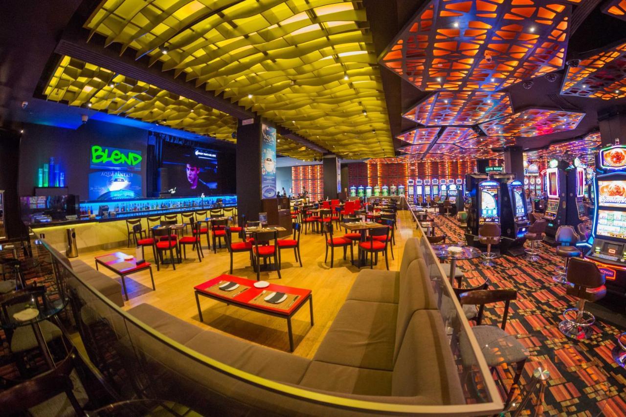 享受普恩塔德尔埃斯特酒店 埃斯特角城 外观 照片 The interior of Blend